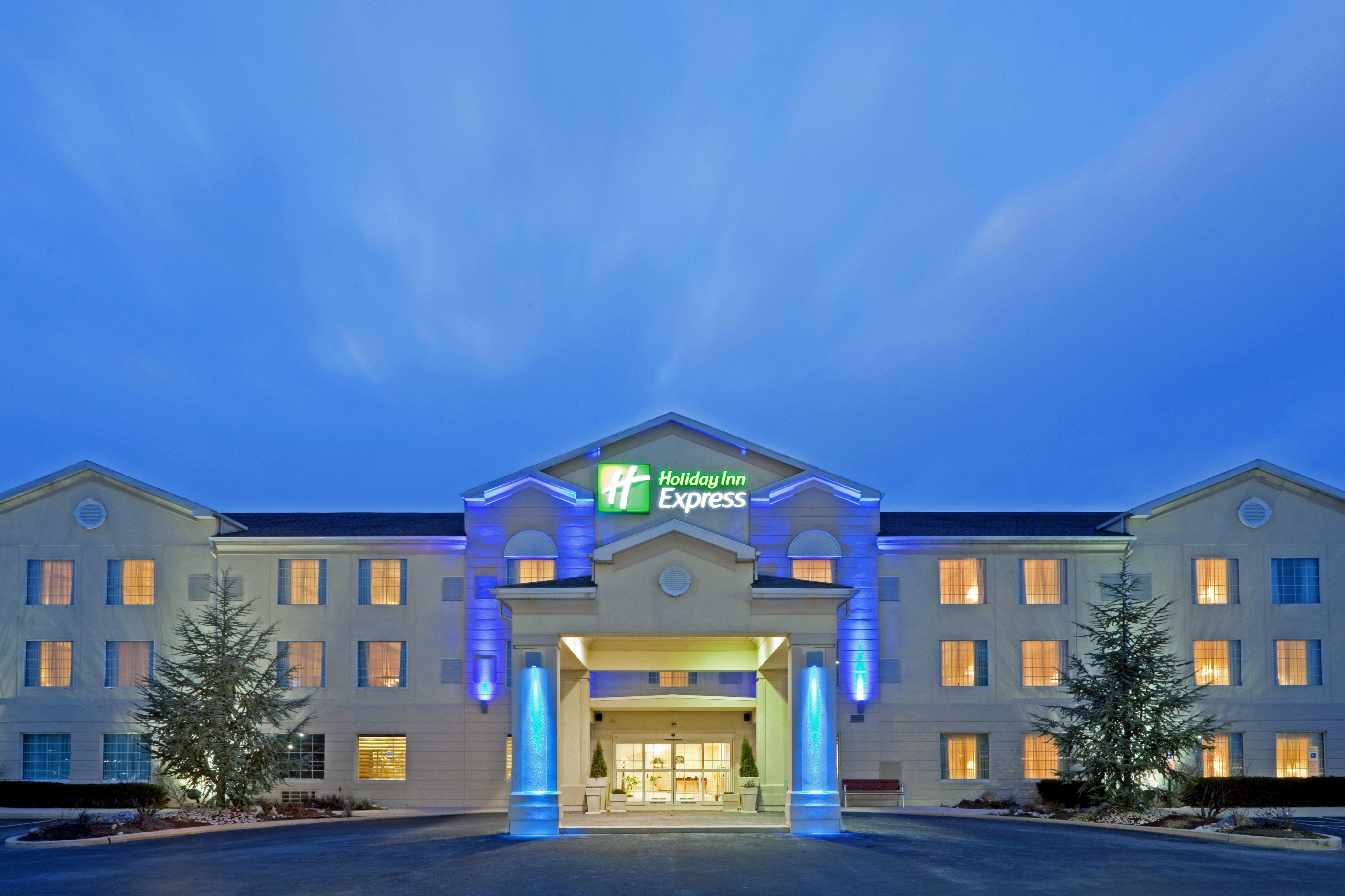 Holiday Inn Express Hotel & Suites Reading, An Ihg Hotel Экстерьер фото