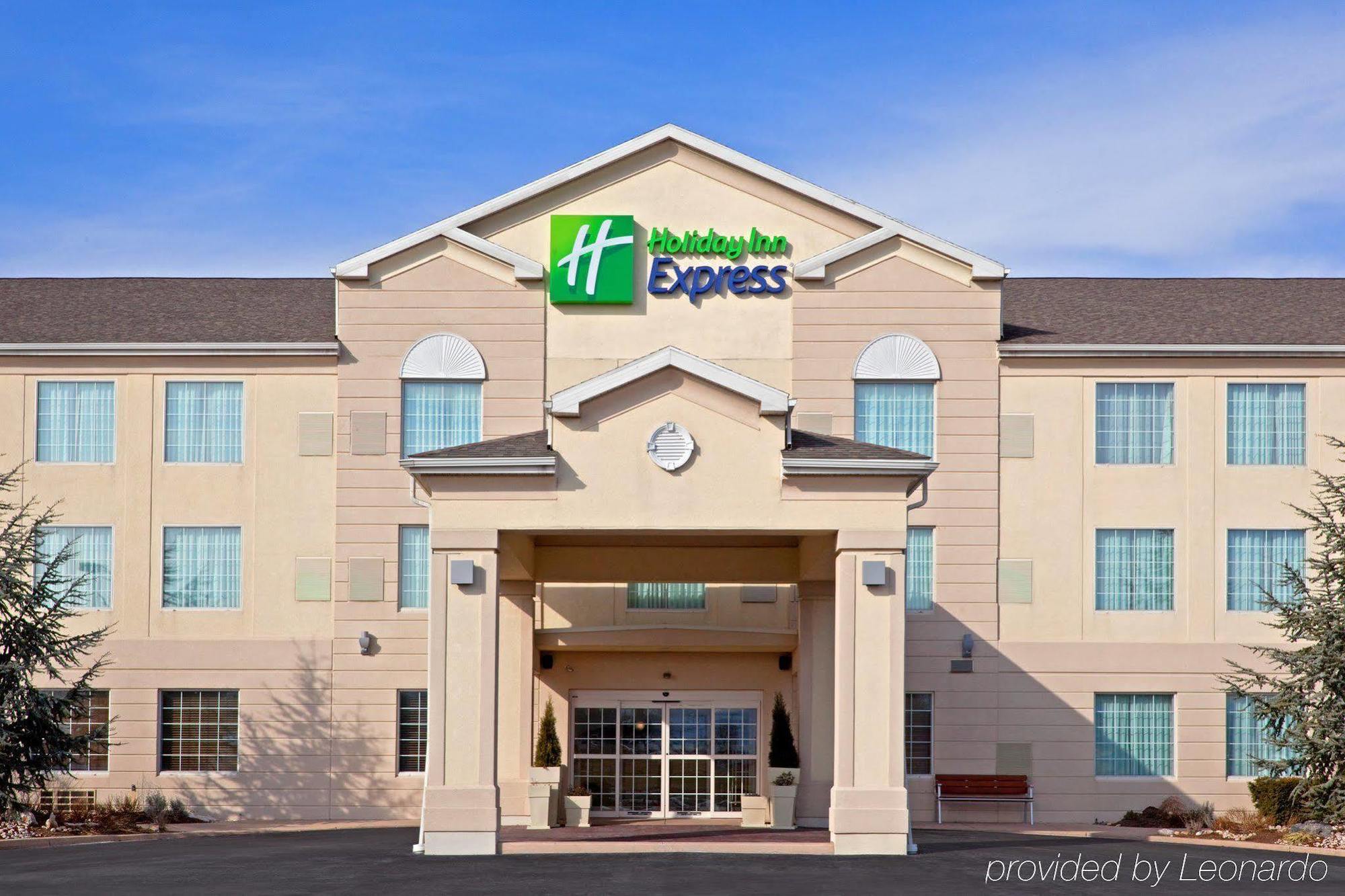 Holiday Inn Express Hotel & Suites Reading By Ihg Экстерьер фото