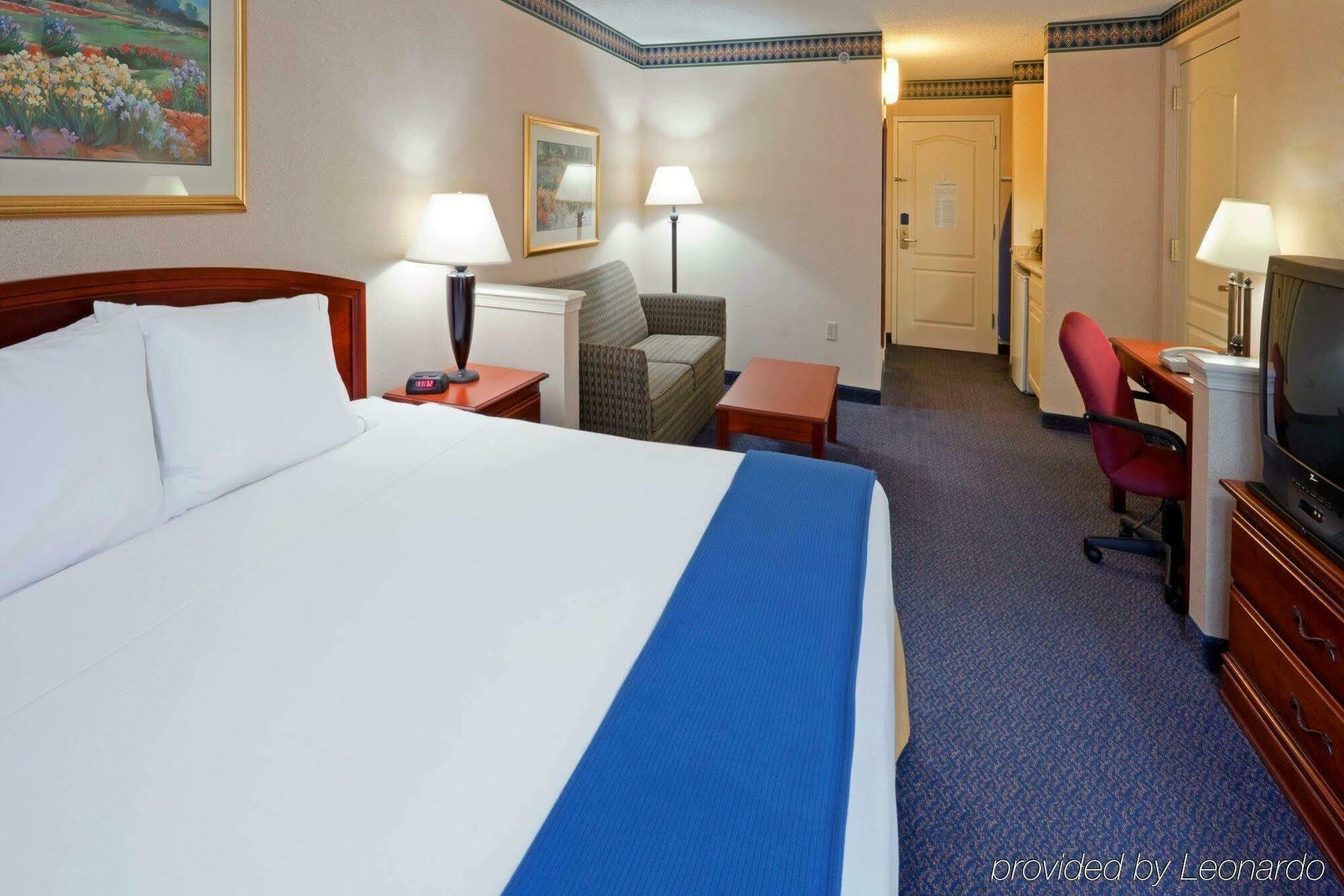 Holiday Inn Express Hotel & Suites Reading By Ihg Экстерьер фото